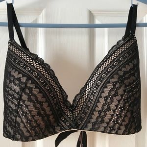 Victoria's Secret Wire-Free Bra 32DD